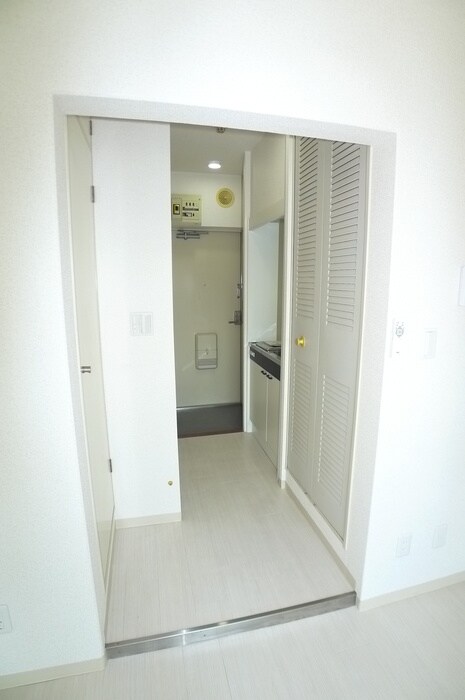 物件内観写真18　(廊下)