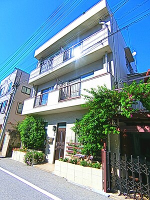 小松様方外観写真