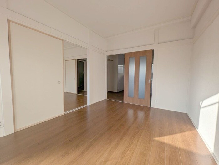 物件内観写真9　(居室)