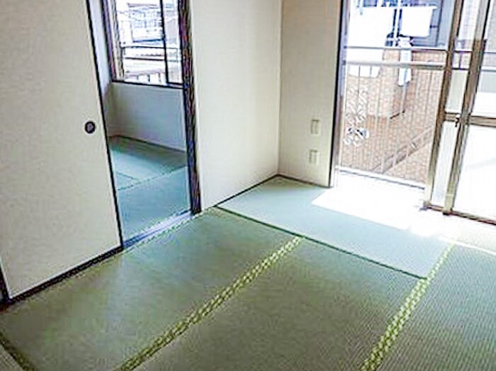 物件内観写真10　(居室)