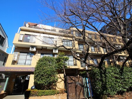 ﾗｲｵﾝｽﾞﾏﾝｼｮﾝ太子堂第2（213）外観写真