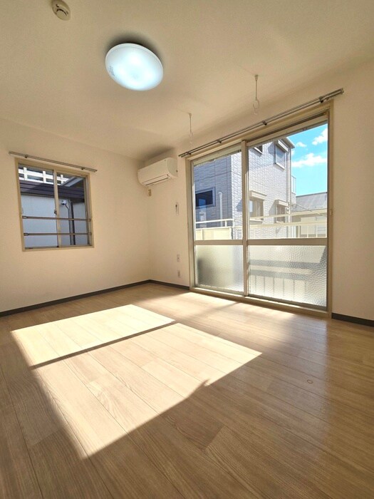 物件内観写真5　(居室)