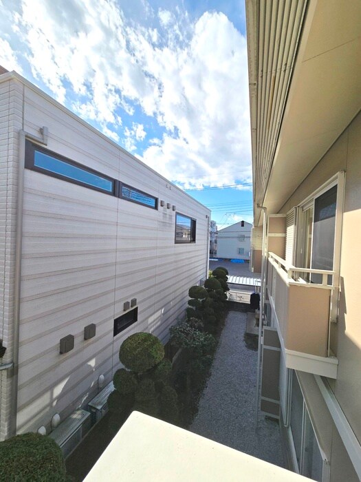 物件内観写真19　(室内からの展望)