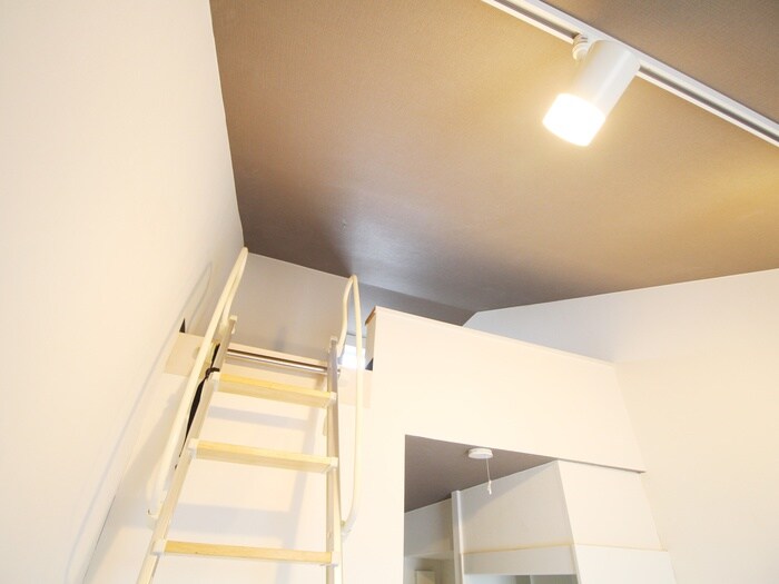 物件内観写真9　(ロフト)