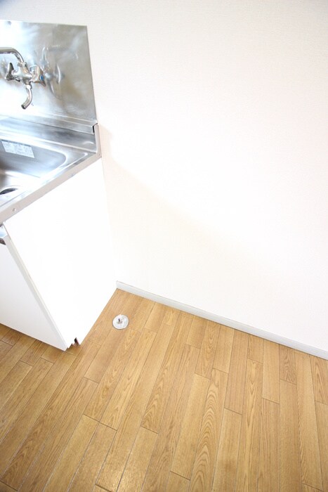 物件内観写真10　(洗濯機置場)