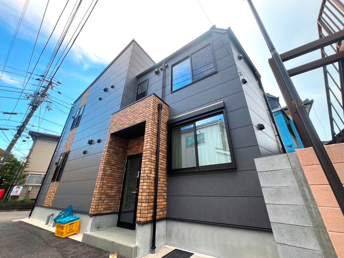 物件外観写真1　(外観写真)