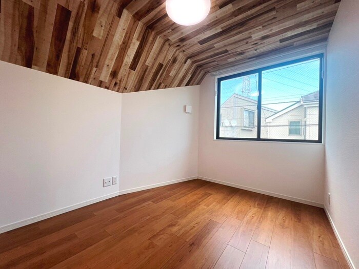 物件内観写真10　(居室)