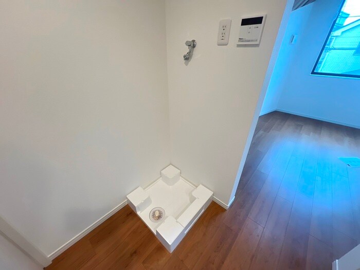 物件内観写真19　(洗濯機置場)