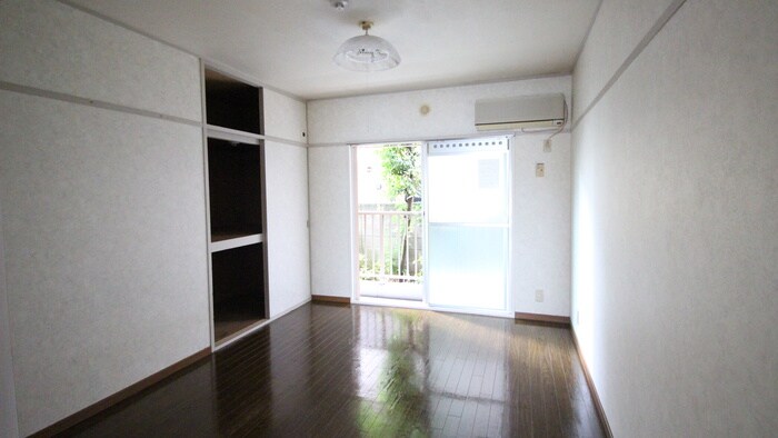 物件内観写真6　(居室)