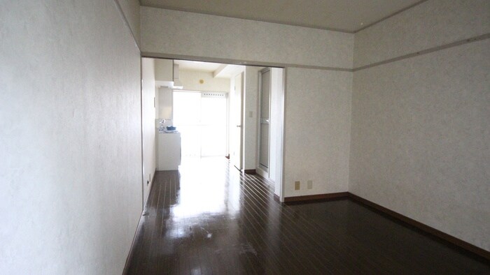 物件内観写真9　(居室)