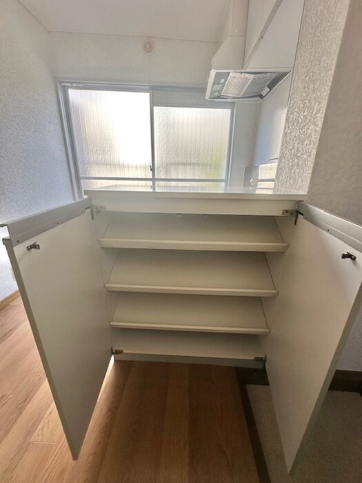 物件内観写真16　(靴箱)