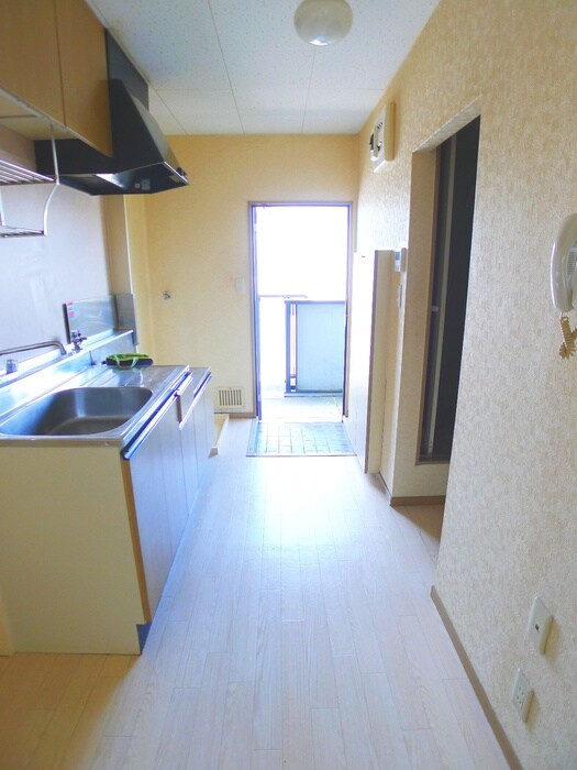 物件内観写真12　(室内からの展望)