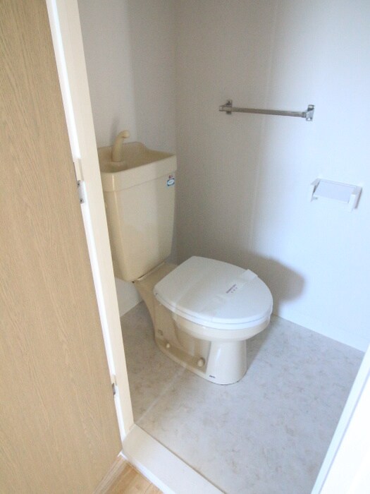 物件内観写真14　(トイレ)