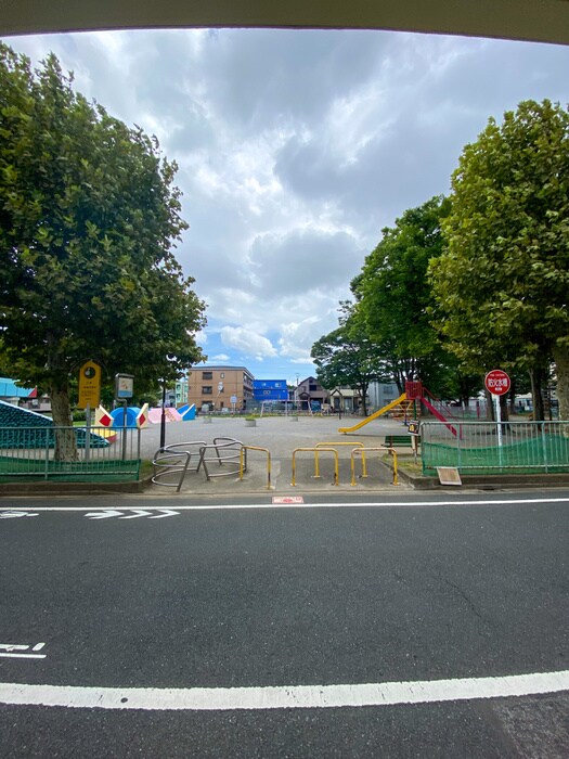 物件外観写真3　(周辺環境)