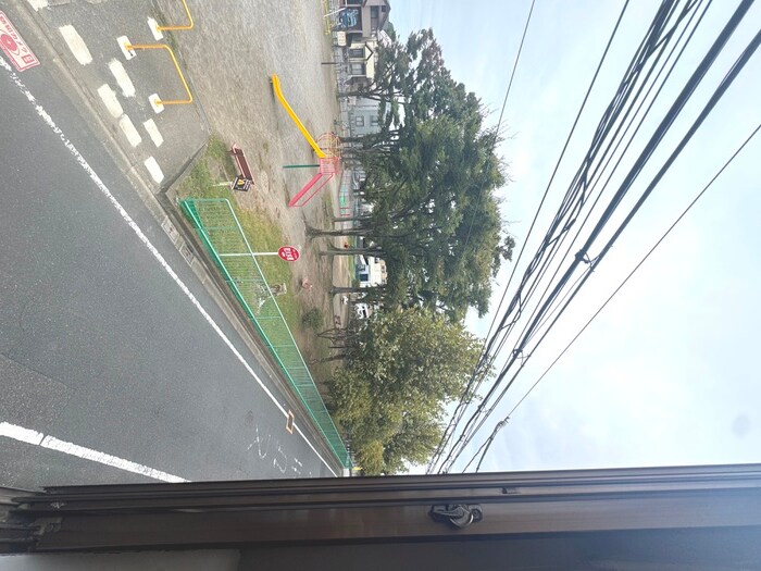 物件内観写真18　(室内からの展望)