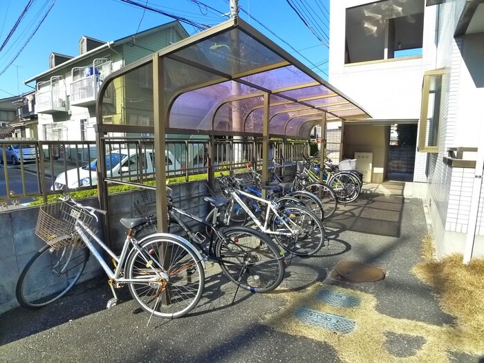 物件外観写真5　(駐輪場)
