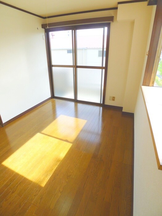 物件内観写真15　(室内からの展望)