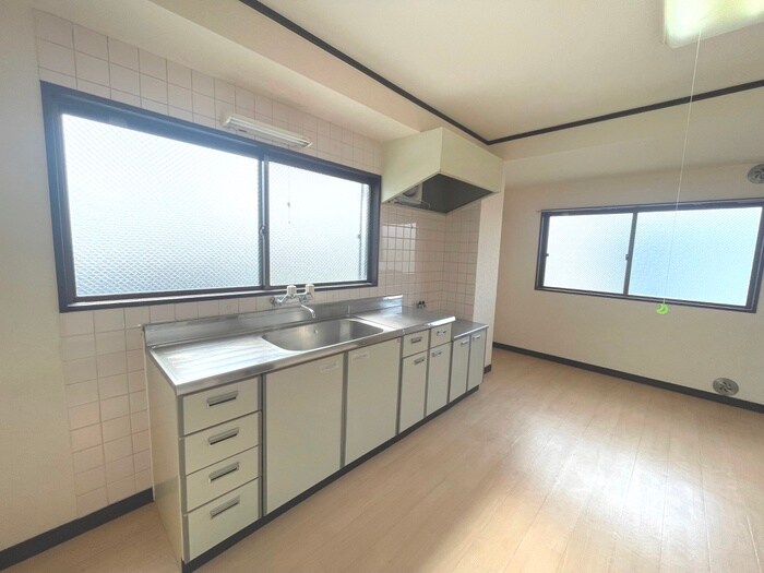 物件内観写真8　(キッチン)