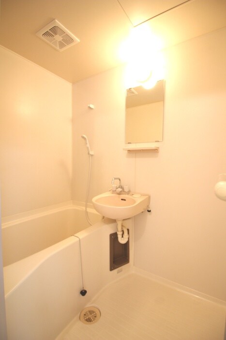 物件内観写真10　(バス／シャワールーム等)