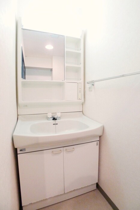 物件内観写真13　(洗面)