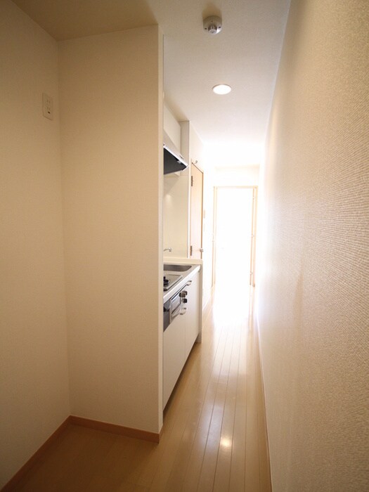 物件内観写真20　(廊下)