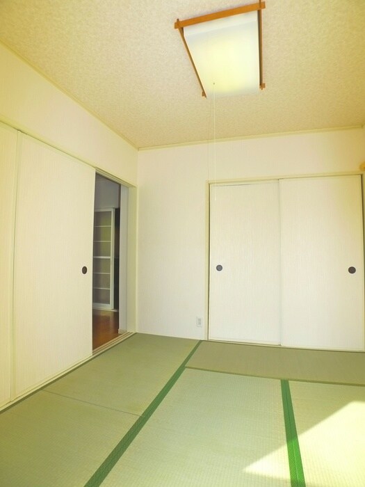 物件内観写真19　(居室)