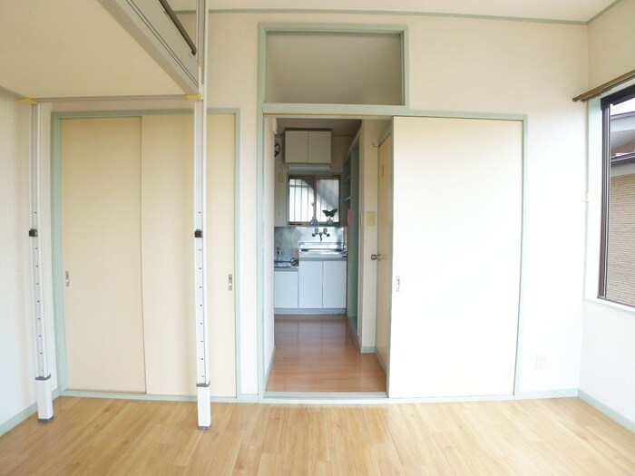 物件内観写真5　(居室)