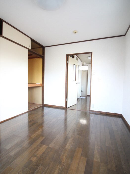 物件内観写真7　(居室)