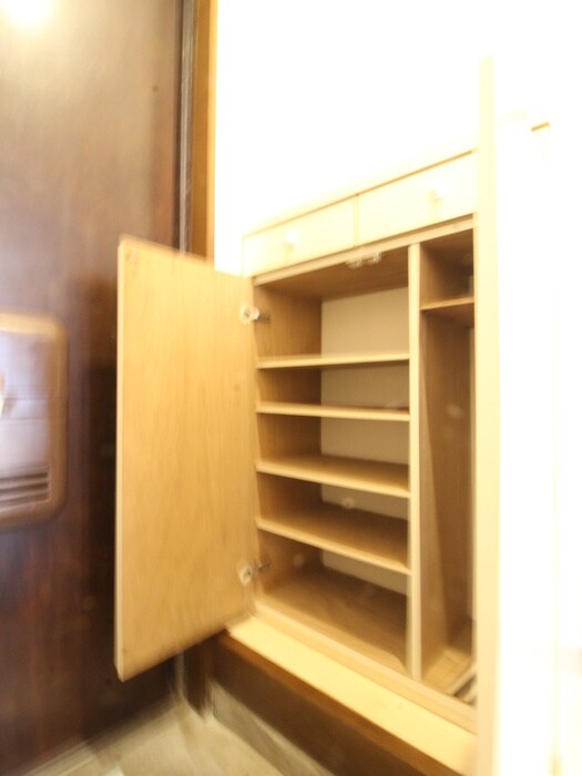 物件内観写真12　(靴箱)