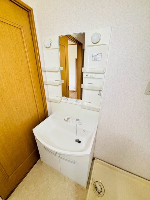 物件内観写真11　(洗面)