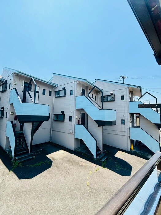 物件内観写真15　(室内からの展望)