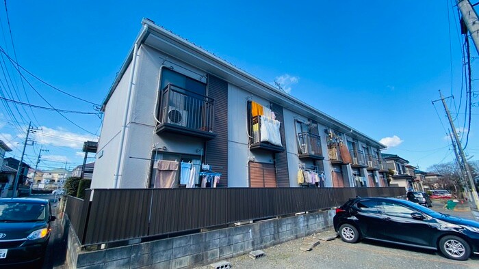 物件外観写真1　(駐車場)