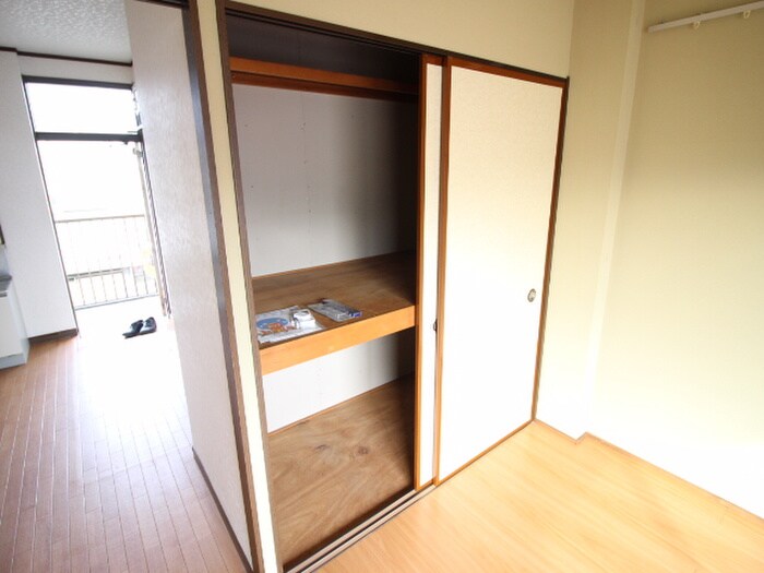 物件内観写真16　(収納)