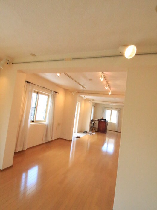 物件内観写真5　(居室)