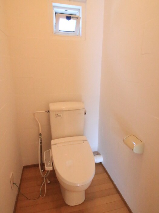 物件内観写真11　(トイレ)