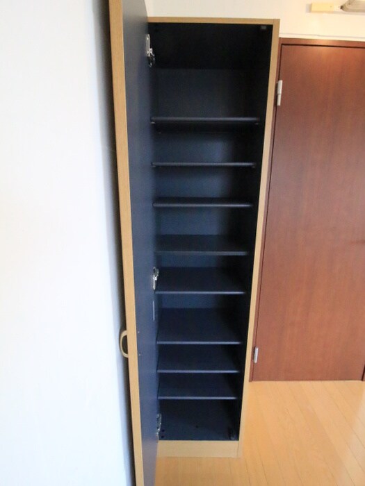 物件内観写真15　(収納)