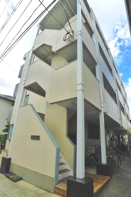 マンション大勝外観写真