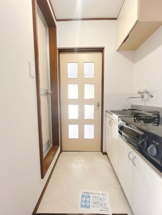 物件内観写真18　(廊下)