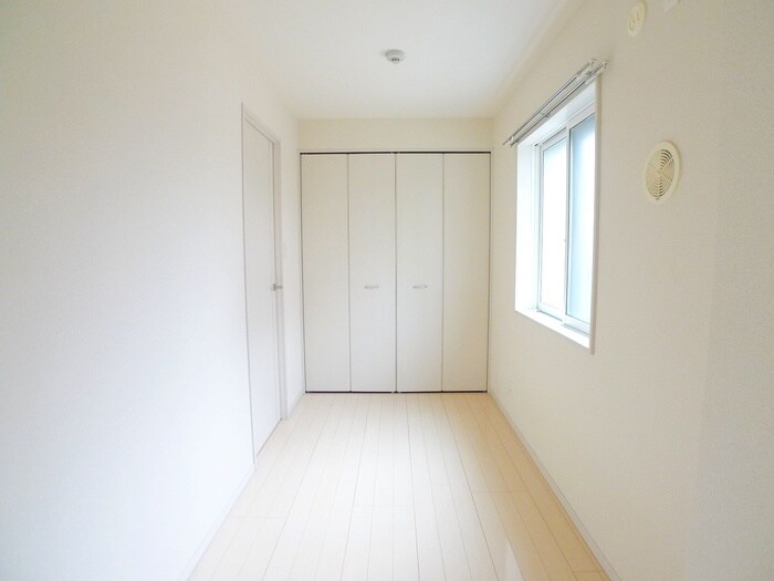 物件内観写真10　(居室)