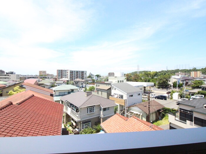 物件内観写真14　(室内からの展望)