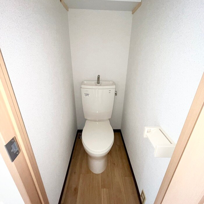 物件内観写真14　(トイレ)