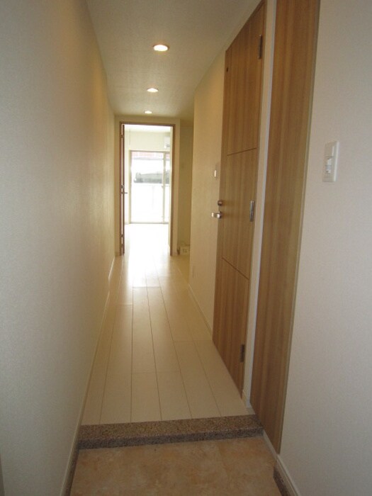 物件内観写真7　(廊下)