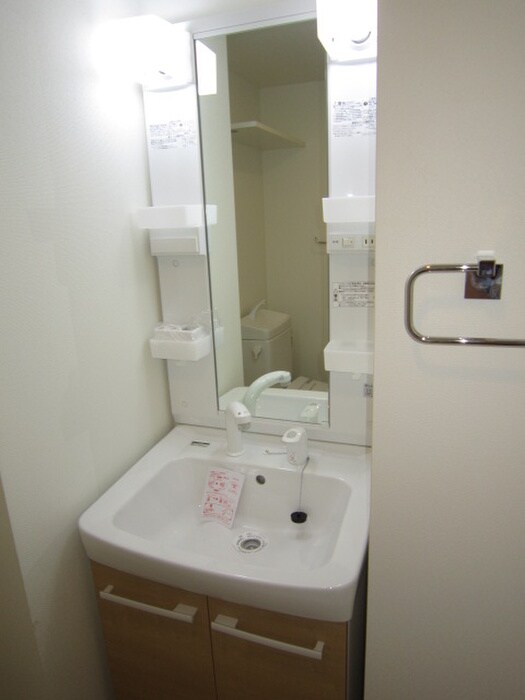 物件内観写真11　(洗面)