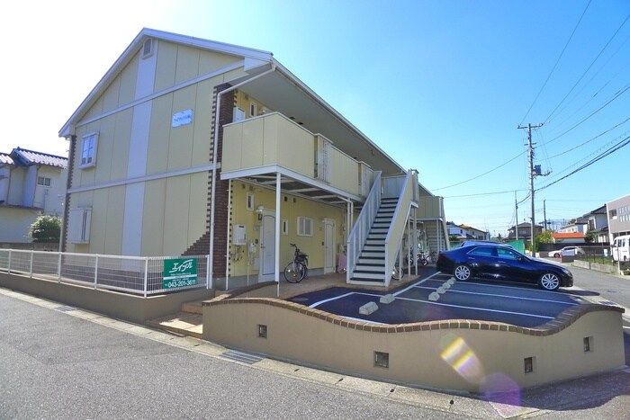 物件外観写真6　(駐車場)