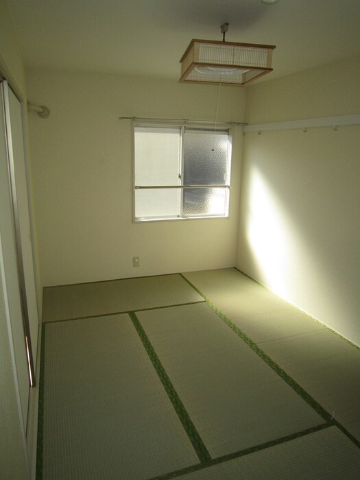 物件内観写真14　(居室)