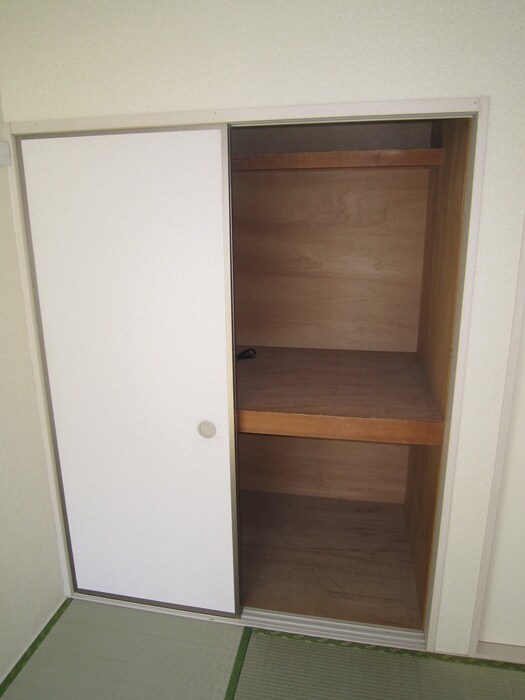 物件内観写真15　(収納)