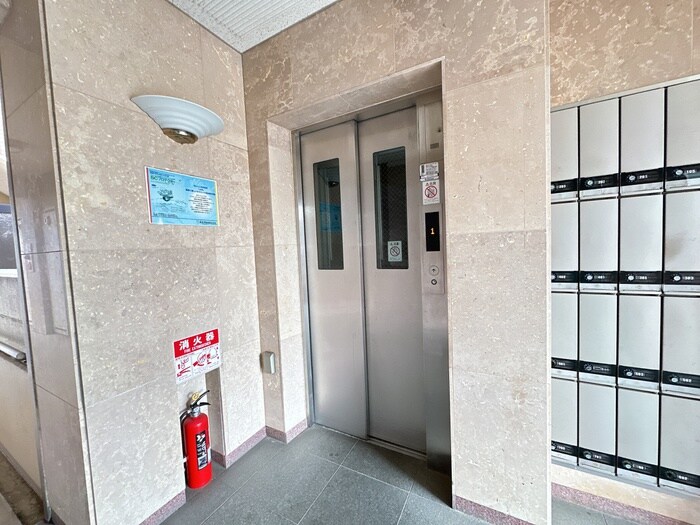 物件外観写真4　(建物設備)