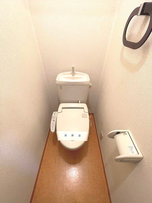 物件内観写真12　(トイレ)