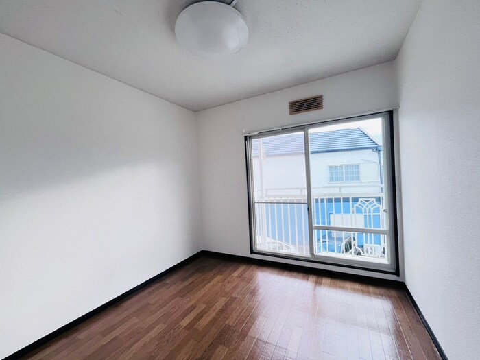 物件内観写真9　(居室)