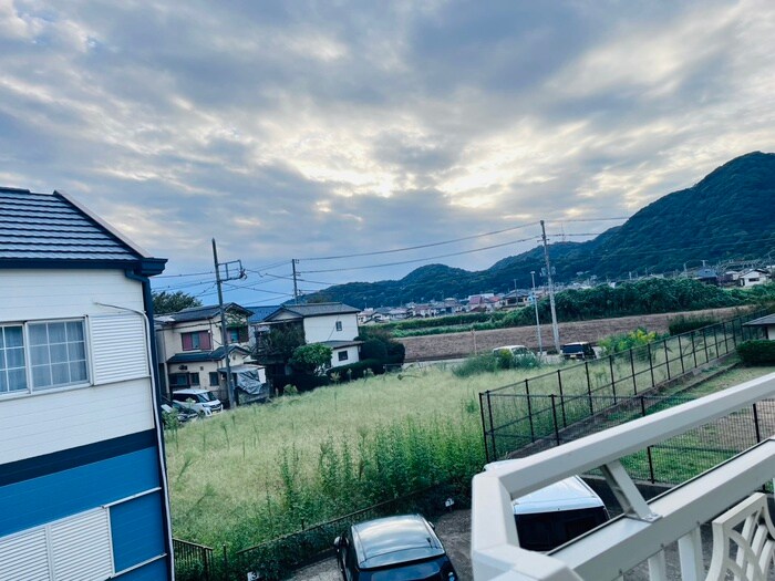 物件内観写真22　(室内からの展望)